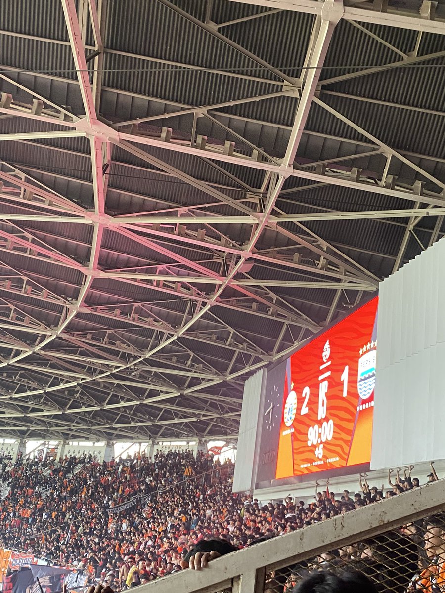 Du98Yoga's tweet photo. @saptaipb bacot persija gw menang gaya bebas https://t.co/mdd5AsxddE