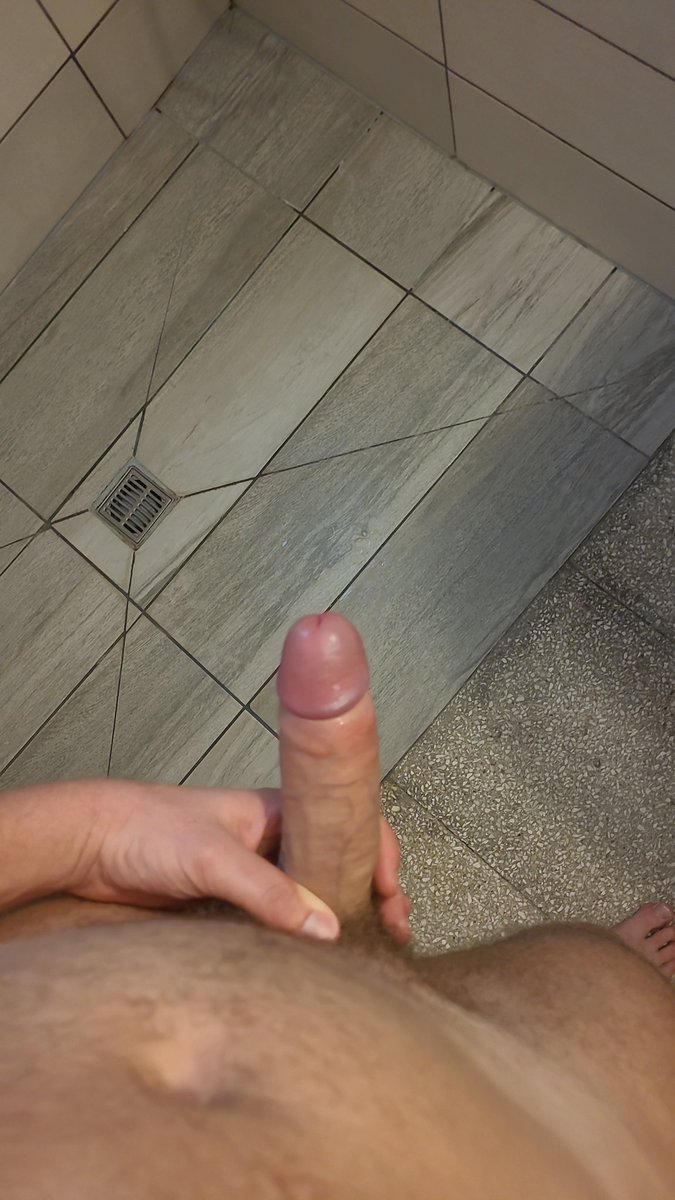 ButtSlutt95's tweet photo. On holiday feeling so fucking horny in this heat 😈🔥 https://t.co/g3RpFvneCu