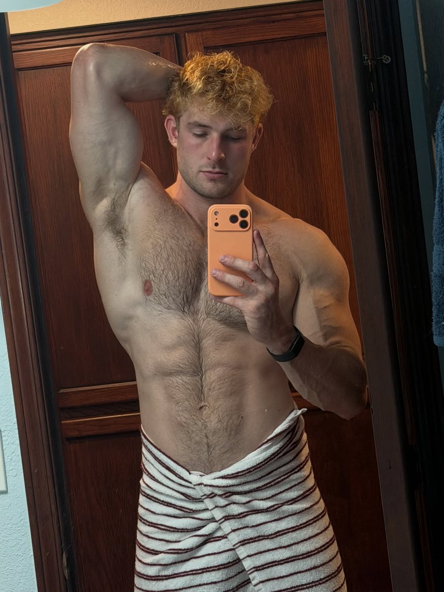 masterclark62's tweet photo. Good morning boys 💪
#findom #cashmaster #walletdrain #musclegod #paypig https://t.co/aW1BgrQVRE