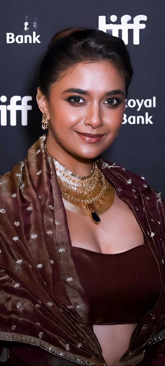 ItzStephenEditz's tweet photo. KeerthySuresh ⚡

#KeerthySuresh https://t.co/MNnd8LJo2Z