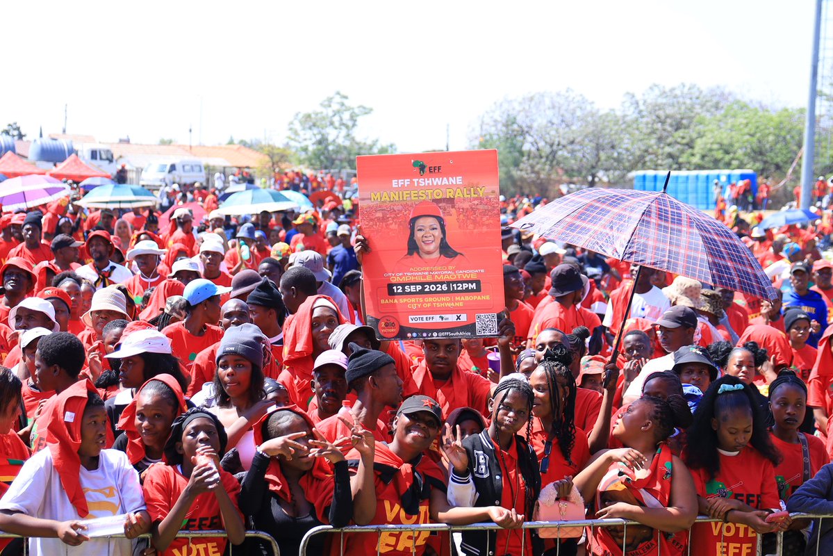 EFFSouthAfrica's tweet photo. MMC for Environment and Agriculture in the City of Tshwane, Fighter Obakeng Ramabodu, greeting Fighters at the EFF Tshwane Manifesto Rally, which will be addressed by the incoming Mayor of Tshwane, Commissar Omphile Maotwe.

 #VoteEFF2016
 #VictoryOrDeath https://t.co/zk0CkSB0WF