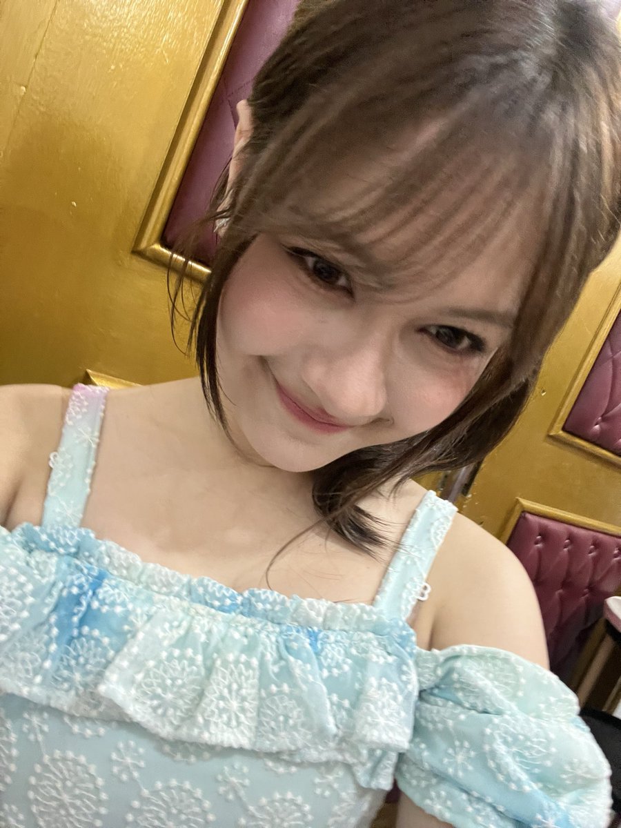 Nachia_JKT48's tweet photo. happy birthday theater JKT48 🤗and thank youu! 🤍 https://t.co/jeHlbEP48E