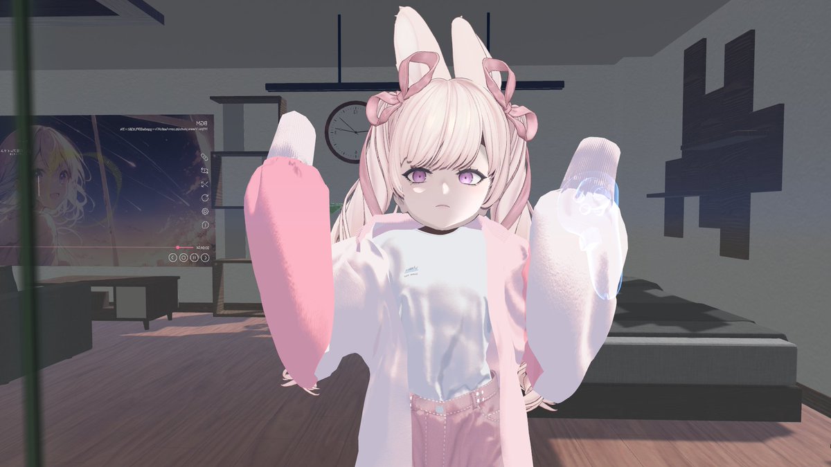 Kirie_vrc's tweet photo. VRChat午後の部
写真を飾るためにワールド製作に挑戦。手取り足取り教えてもらって何とか形になってきた https://t.co/dCnpeaxS3k