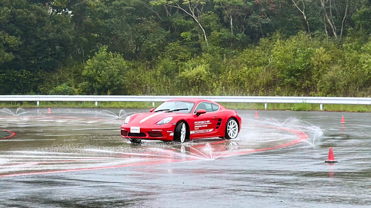 Sen_seki257's tweet photo. PEC Tokyo 5th anniversary Sportscar Together Dayに遊びに行って来たよ🚗 https://t.co/4alt1mX9sq