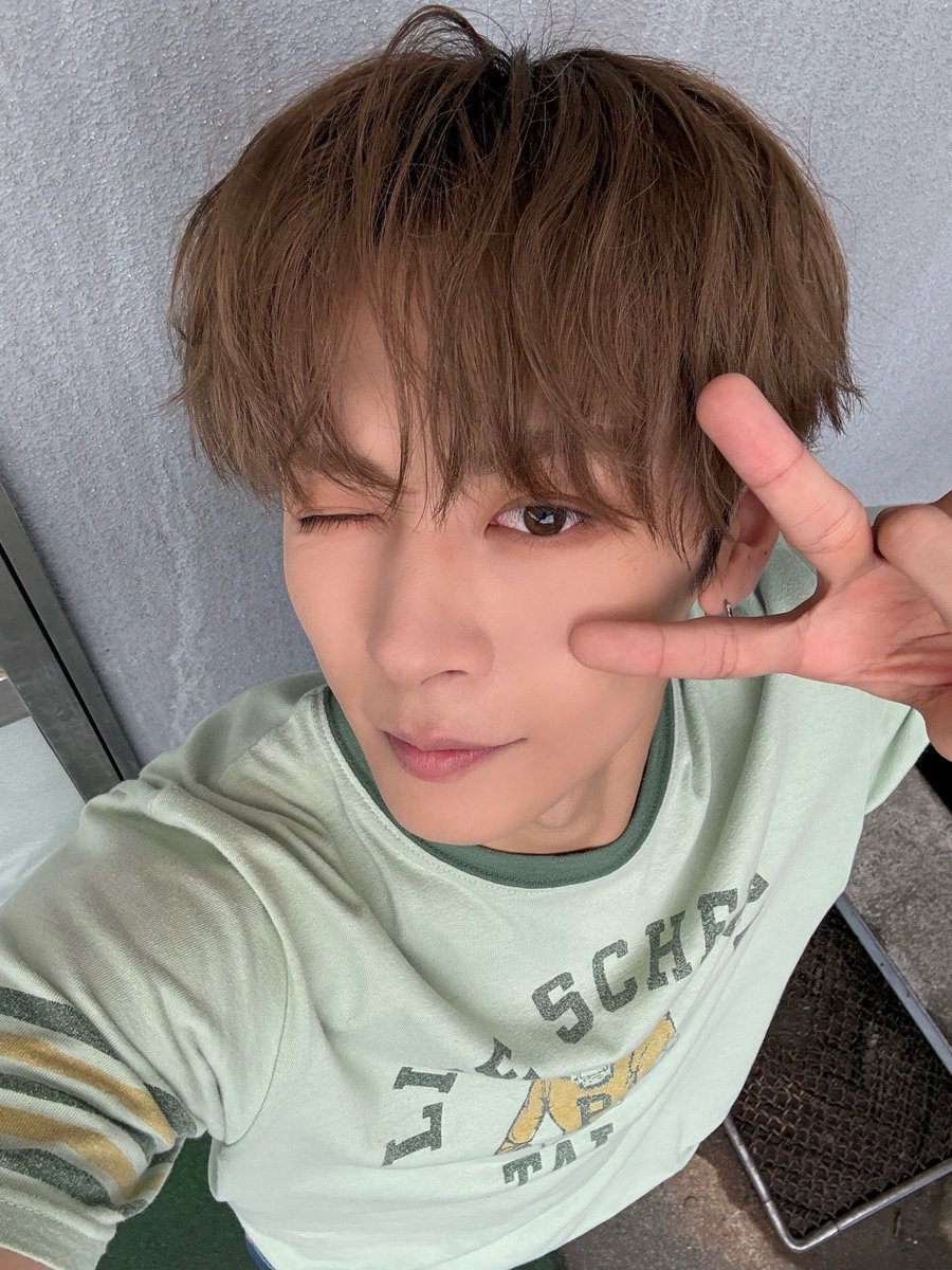 aoen_members's tweet photo. 47都道府県ツアーin山梨公演ありがとう💚🐬
次は島根公演、待っててね島根🙋

#aoen_青のはじまり
#aoen #アオエン #琉楓 #RUKA https://t.co/Q0wA4qc661