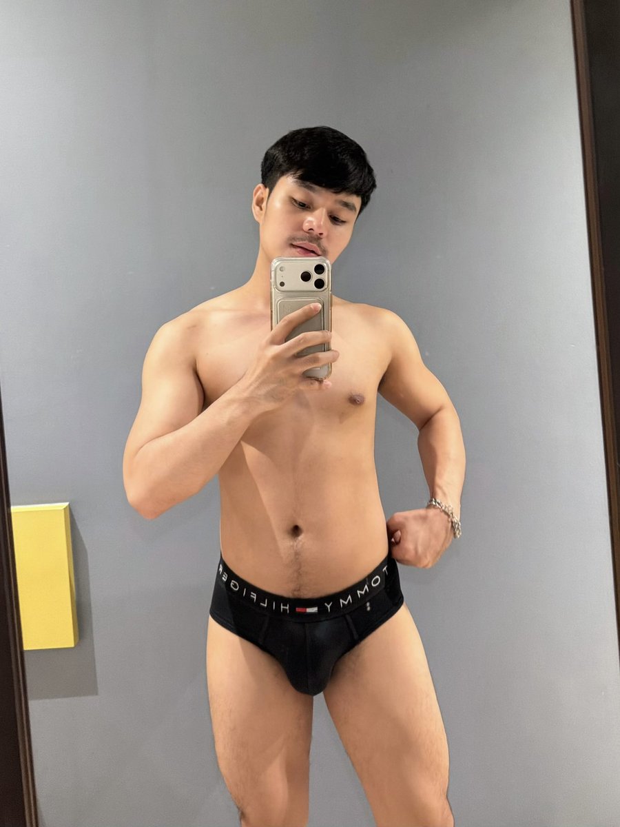sstchiii's tweet photo. รอบชุดว่ายน้ำ😅 https://t.co/KniF7x1t56