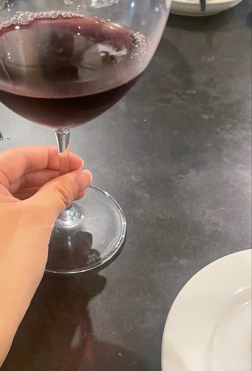 manami_mikan03's tweet photo. 体重減ってた！うれしい！
明日は久々の観劇！たのしみ！！
ワイン飲んだ🍷 https://t.co/bvGCOG071p