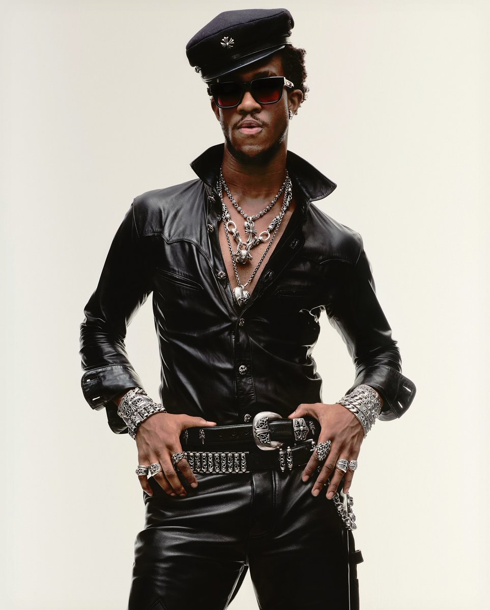 ComplexStyle's tweet photo. Wisdom Kaye was honored with the Virgil Abloh Award at Harlem’s Fashion Row’s 19th Annual Fashion Show & Style Awards in New York City.

The award recognizes Kaye’s impact on fashion and culture, from building a following through his viral styling videos to working with brands like Dior, Fendi, Prada, Valentino, and more.