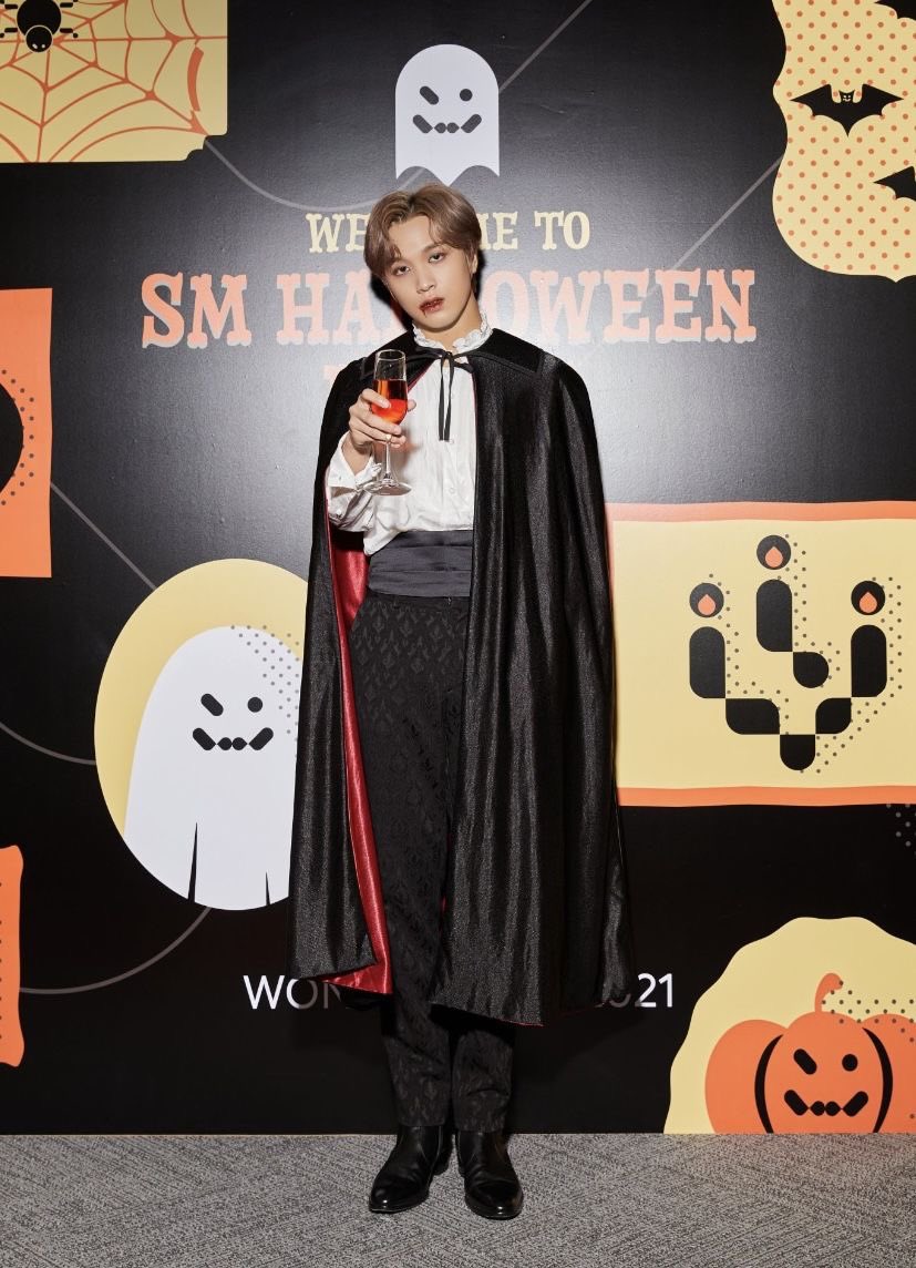 immahiwmn's tweet photo. 🔥เธรด พิกัด outfit ชุด ไอเดียแต่งตัวไป #TheREDLINEinBKK 

Day 1-Halloween 🎃👻

เดี๋ยวมาลงให้เรื่อยๆค่ะ
#NCT127_5TH_NEOCITY_THE_REDLINE
#NCT127_5TH_NEOCITY_BANGKOK_THE_REDLINE
#THE_REDLINE_BANGKOK https://t.co/dmqLfJfgTW
