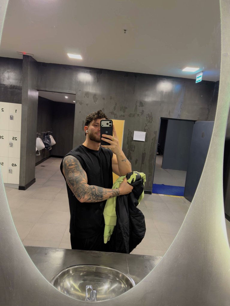 jckk69's tweet photo. working on it again💪 https://t.co/UUppernXOQ