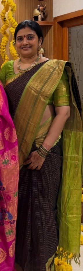 Vatsyayana009's tweet photo. Abba lanja chudandi entha sexy ga ready ayindho saree lo dhani intiki vachi dhanni batting cheyamani invite chestundhi lanja Abba em kasiga unnave adhe saree lo ninnu ne bed lo padesi day n night nee solid body ni sava dengi ni dhula puku ni pippi chesi nitho gudha nakinchukovali https://t.co/c98B0DZvKo