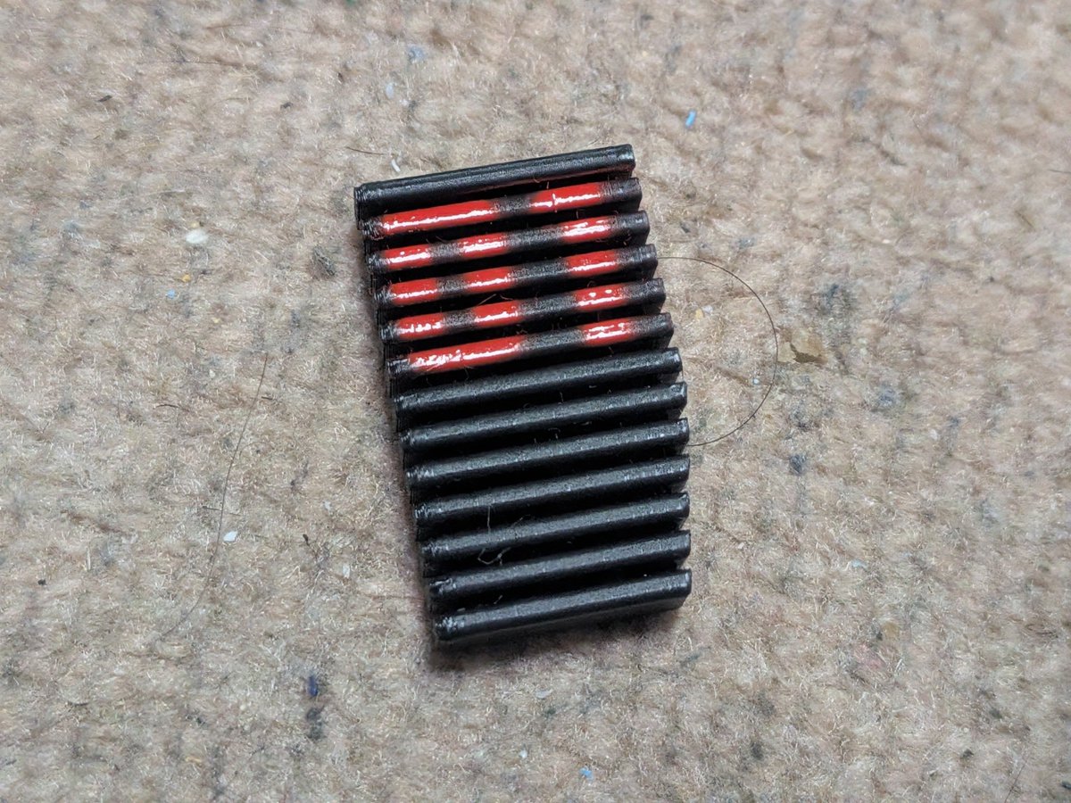 ok2177's tweet photo. サイレントランニングのドローン製作。全面野ナンバー塗装のためのマスキングパーツを作ってみた。マスキングテープほどキレイに塗装出来ないけど多数複製品に塗装することを想定してやってみた。 https://t.co/2IzXh4gD16
