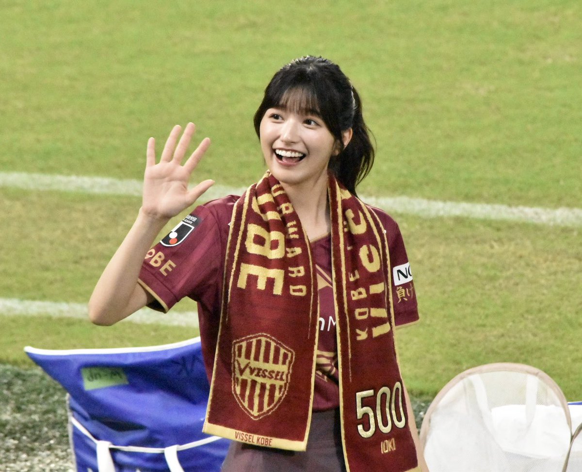 bs_kohei's tweet photo. ヴィッセル神戸の試合に来てくれてありがとう😌
また来てください！

#五百城茉央 https://t.co/qFSXzDqXTx