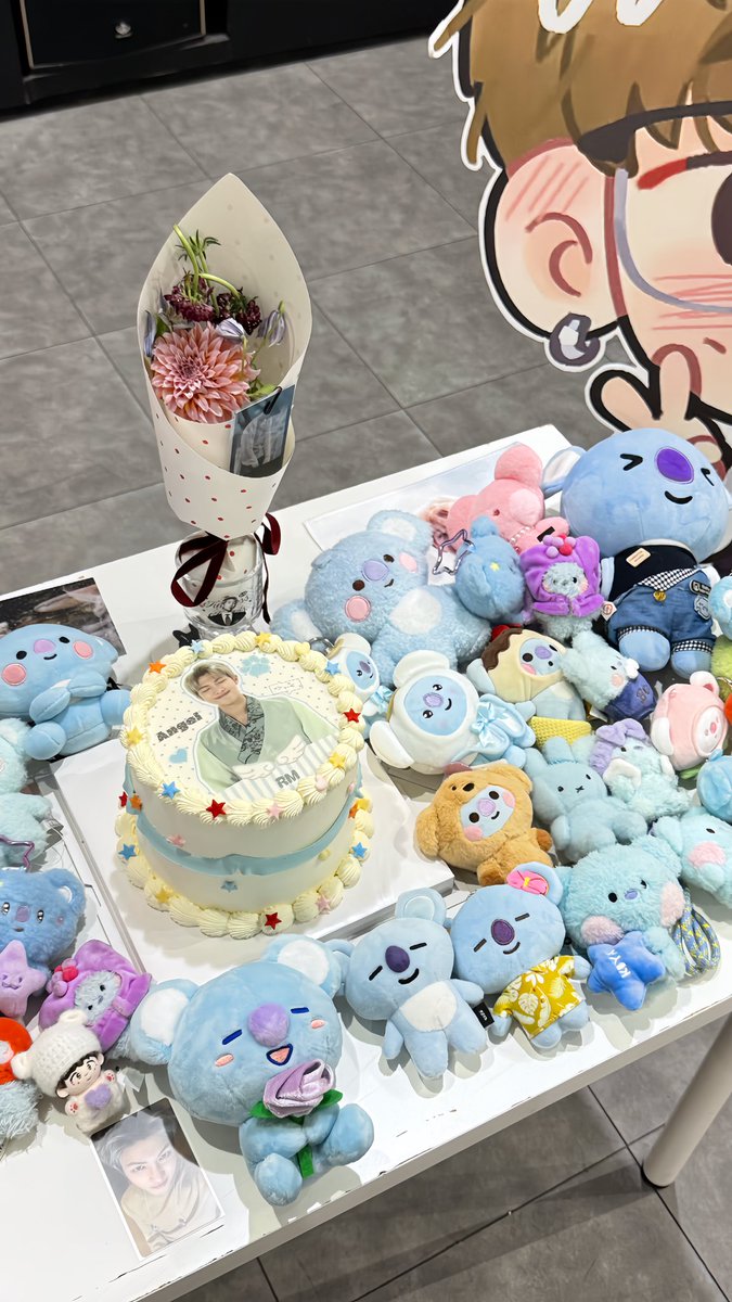 HJ2gk3's tweet photo. 0912
Happy RM BIRTHDAY 🎂
CHINESE ARMY 💙#RM #남준 #BTS https://t.co/RKQwTVlpSe