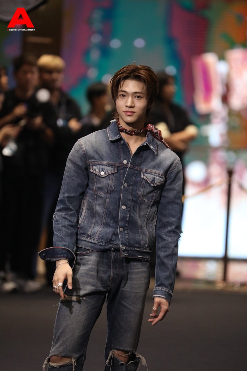 around_ent's tweet photo. #DANY #대니 ร่วมเดินพรมแดงในงาน ‘Mchoice & Mint Awards 2026’
#MchoiceMintAwards2026
#MintAwards2026 https://t.co/5jNkh2B9lC