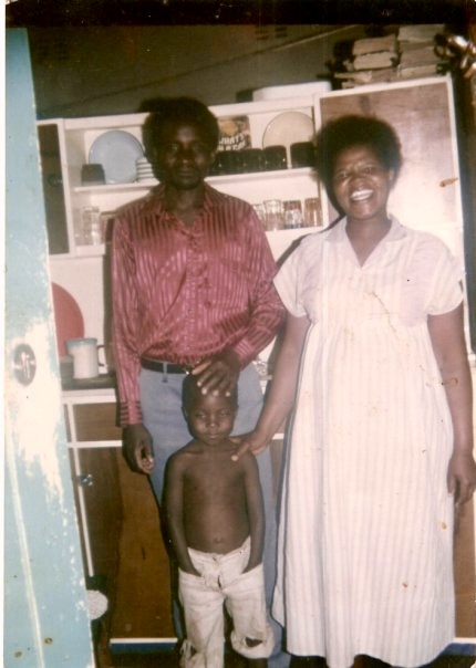 DrShopera's tweet photo. My mom was a street vendor. She worked tirelessly to feed us &amp; send us to school, I'm who I am today because of her. Cleaning the streets is fine, but provide an economic alternative for these parents to feed their kids. Otherwise, you're destroying opportunities for kids like me https://t.co/g13Axtu1TX