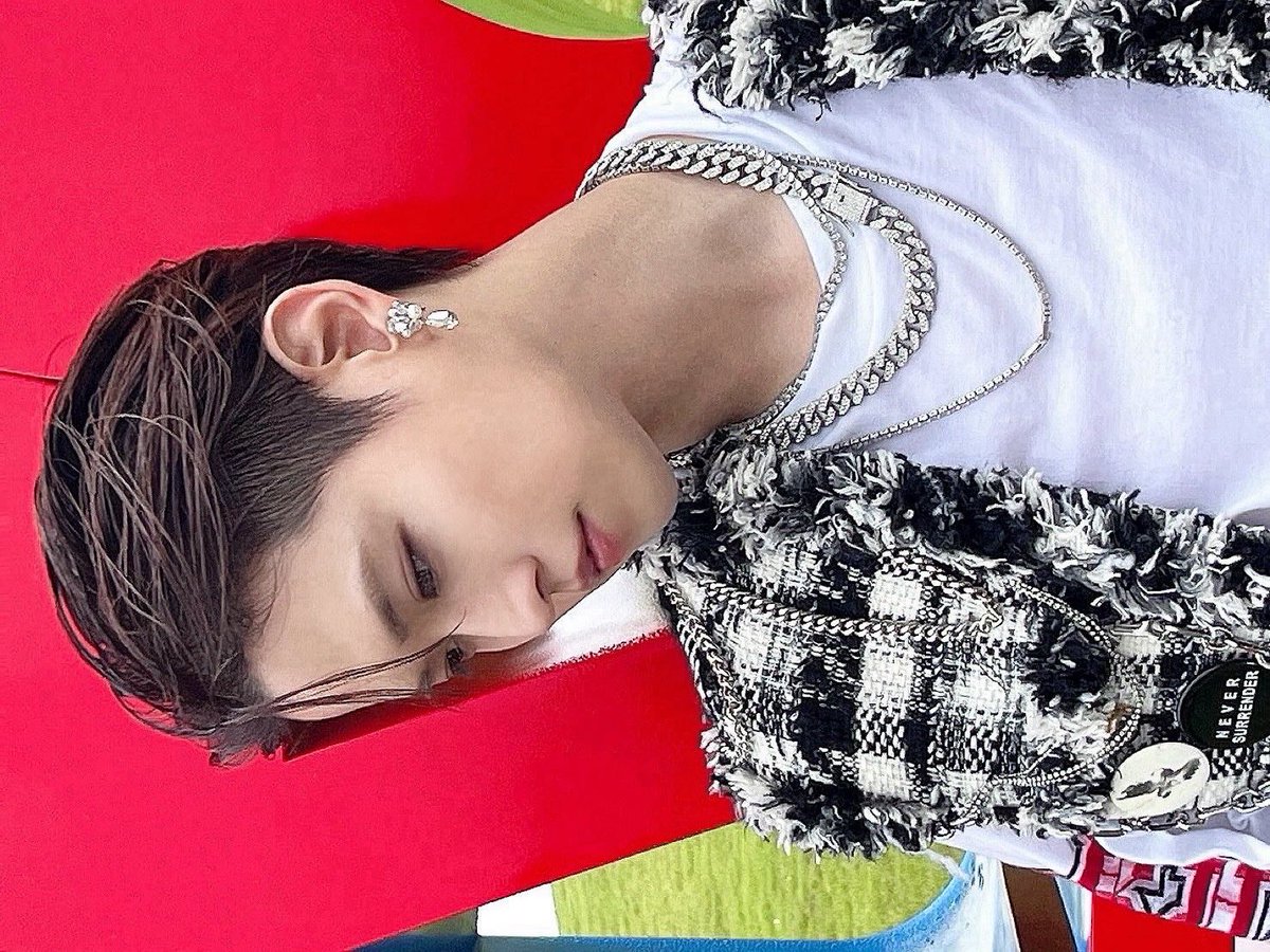 mashumaruki's tweet photo. ロッキンの余韻にひたひた(ᵕ⩊ᵕ̩̩ )🌻
今年も夏フェスじぇおを浴びれて満足…✨
るきくんのオールバック格好良かったな💘 https://t.co/AiNkMYNwHS