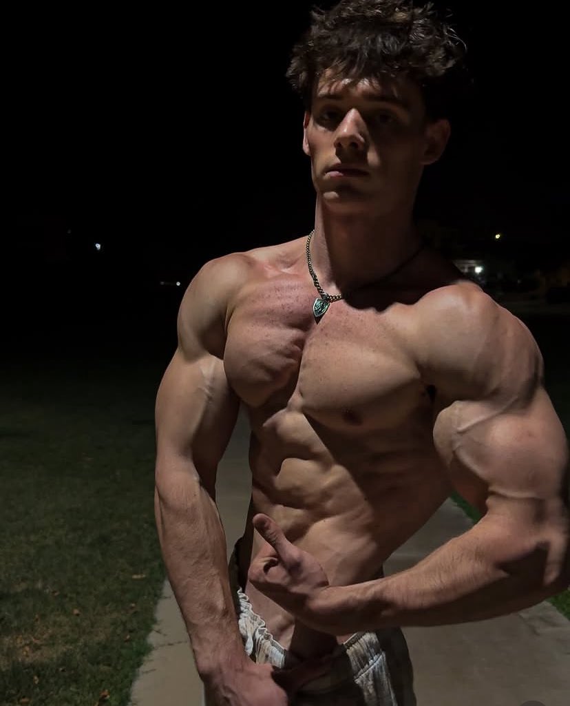 ALPHAKALEB_1's tweet photo. Keep staring, boy… these muscles don’t submit, they own. Get weak and get ready to send. 💪😈 Who’s my next paypig?
#Findom #Paypig #GayFindom #CashSlave #Moneyslave #WalletDrain #FinSub #MuscleDom #AlphaDom #TributeMe https://t.co/66VWVh0J6z https://t.co/93dQ2bIQxn