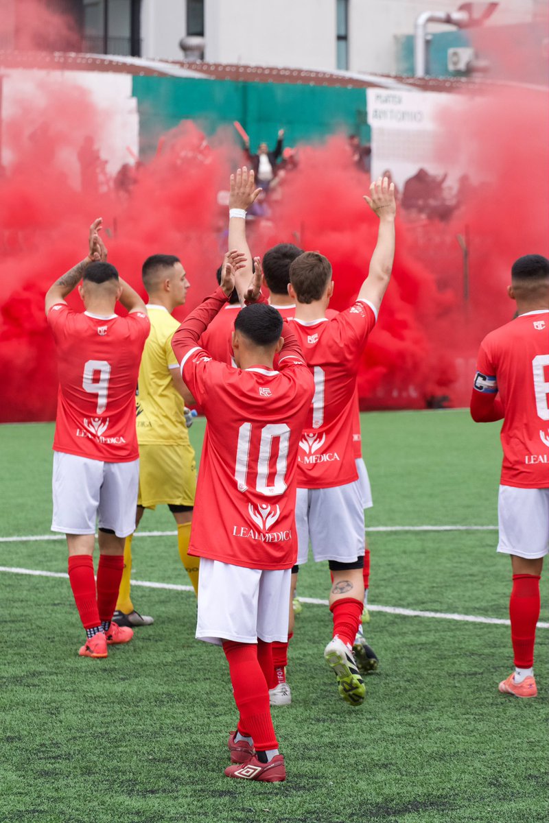 BarrancasFC's tweet photo. INICIO DEL PARTIDO

Barrancas y @_ClubSAT ya juegan los primeros 45’ del partido de ida por el ascenso a la categoría “C”. 

VAMOS NOSOTROSSS❤️ https://t.co/4ZbU4phm9c