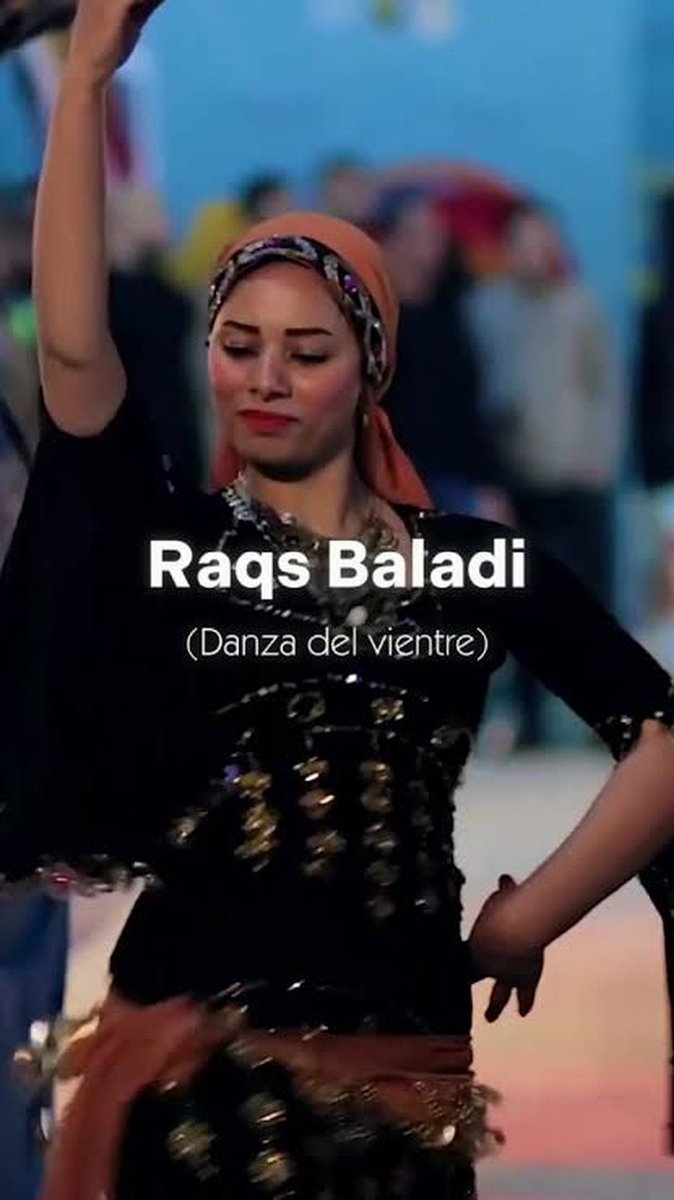 aslichin_'s tweet photo. @offgc5pnw @Helios18818 This are the real belly dancing clothing recorded.

Are chinese so uneducated?

Modern belly dance costumes are inspired by india 

All of this are real belly dancing clothing.

What you are showing is indian impaired. Idiots. https://t.co/0SoQi7GfxS
