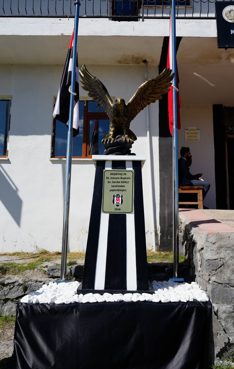 Besiktas's tweet photo. Başkanımız Serdal Adalı, Ardahan’ın Beşiktaş Köyüne Dikilen Kartal Heykelinin Açılış Törenine Katıldı

🔗 https://t.co/mHNDARm9UL https://t.co/GiH5zi6iNc