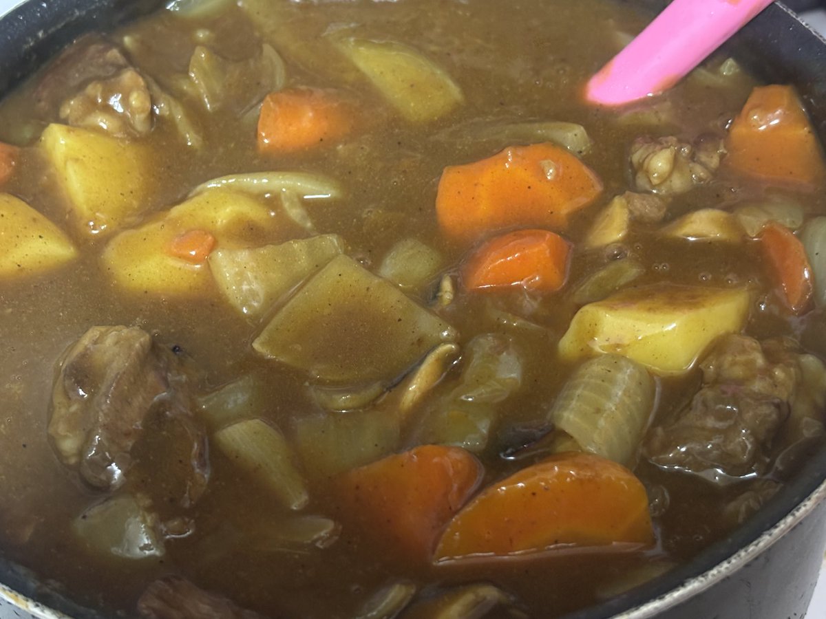 TThappyThappyTT's tweet photo. 🍆カレー🍛( ＾ω＾ 三 ＾ω＾ ) https://t.co/CplV8PN9XY