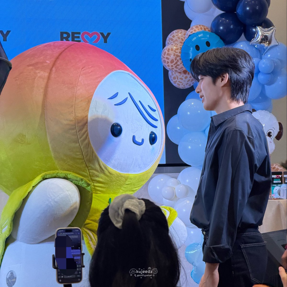 kodtypeloei's tweet photo. พ่อของฉัน และต้นไม้ของพ่อฉัน
 #REMYxTFORainy https://t.co/LuqJFe2KKG