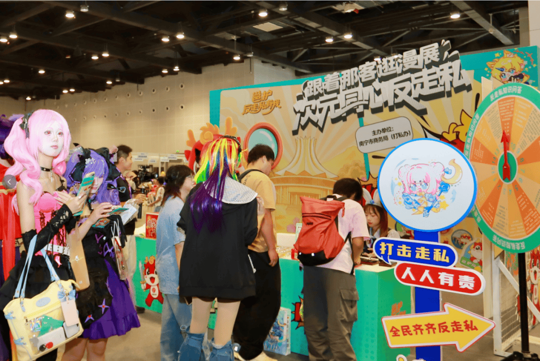 kuro93973152's tweet photo. Día genial en el comic con de la ciudad! Conocí a geniales artistas, saqué fotos increíbles con mis personajes favoritos y me llevé un montón de Merch. No me lo pierdo el próximo ao!， https://t.co/9u6W9wFKDd