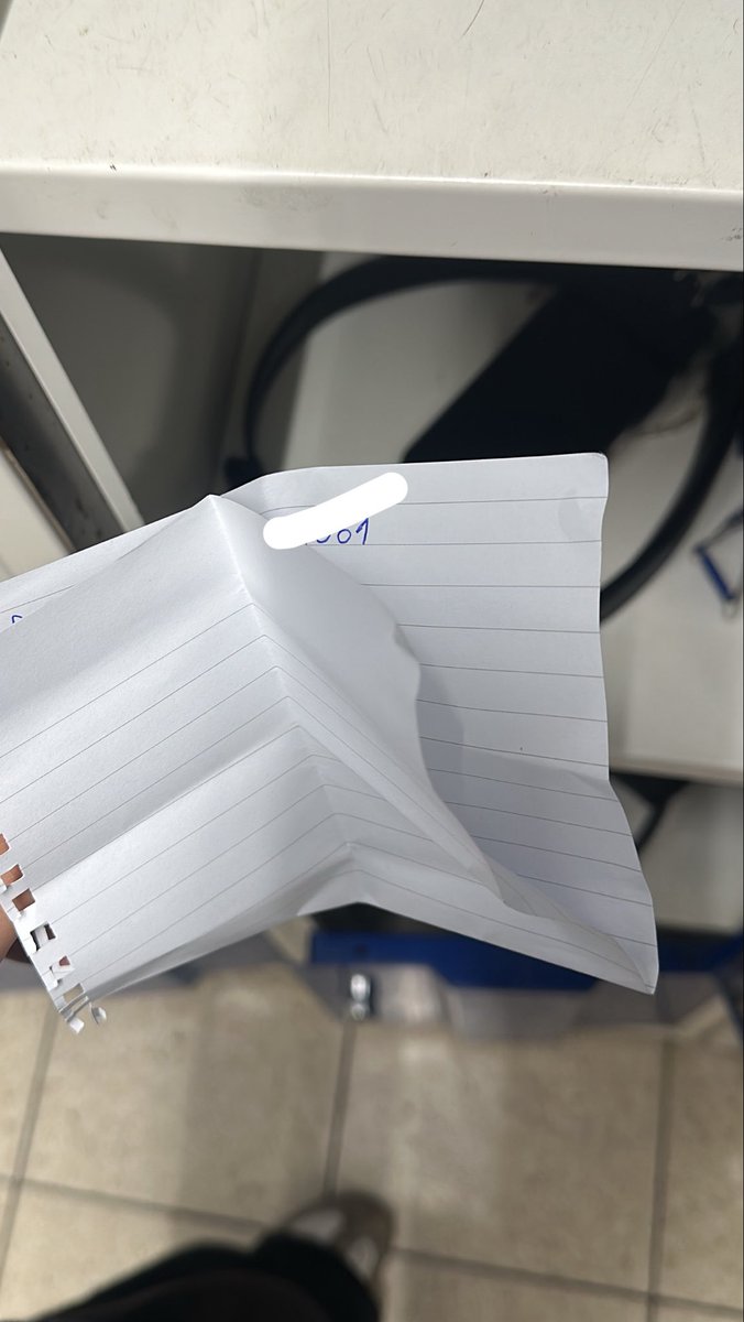 sndsdyn's tweet photo. Y’a un client akhy barbu qui me voit souvent au travail d’après lui mais qu’il est avec sa sœur donc il a pas osé et il m’a demandé en mariage ? La folie https://t.co/Focw4ZHVh9