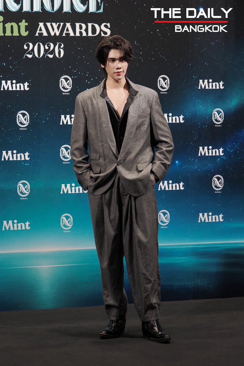 thedailybkk's tweet photo. "ดัง ณัฎฐ์ฐชัย" ร่วมเดินพรม ในงาน “MCHOICE &amp; MINT AWARDS 2026”

#dunknatachai
#MchoiceMintAwards2026
#MchoiceTH #MintMagTH
#MintAwards2026 https://t.co/SHayb9fO68