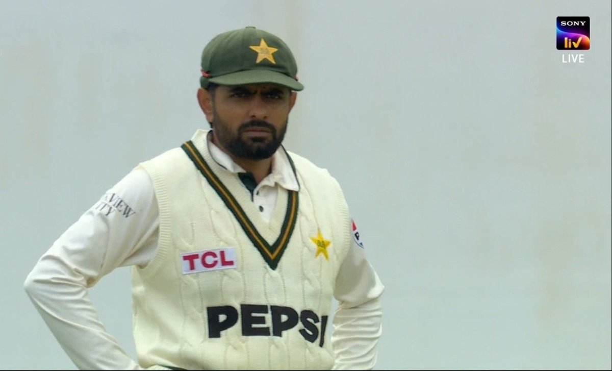 Usman_56Offical's tweet photo. 𝘽𝙖𝙗𝙖𝙧 𝘼𝙯𝙖𝙢 is currently 20 runs behind the great Javed Miandad to become the leading run scorer against SENA nations in SENA. He is already the overall leading run scorer against SENA nations.

Most runs scored by a Pakistan player against SENA nations in SENA.

4589 - Javed Miandad (116)
4569 - 𝘽𝙖𝙗𝙖𝙧 𝘼𝙯𝙖𝙢 (119)
4489 - Inzamam-ul-Haq (142)
4032 - Muhammad Yousuf (115)

Most 50 + scores by Pakistan players against SENA nations in SENA.

41 - 𝘽𝙖𝙗𝙖𝙧 𝘼𝙯𝙖𝙢 (119)
35 - Inzamam-ul-Haq (142)
34 - Javed Miandad (116)
28 - Mohammad Yousuf (115)

Note: The numbers in brackets are the number of innings.