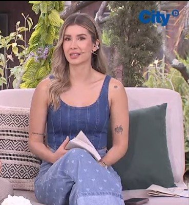 edwin_barbosa's tweet photo. Hermosa @moni_molano 😍😍😘😘 #Bravissimo2026 https://t.co/QTlB7W6QJ5