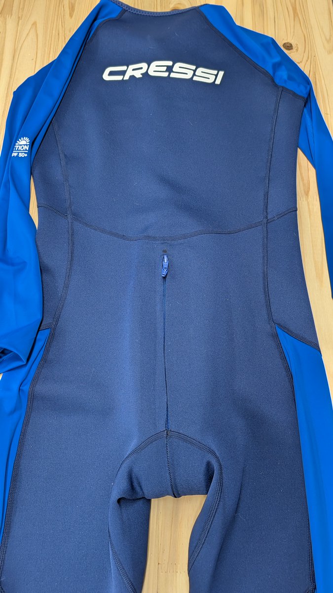 Zipforge's tweet photo. Flawless color integration on this Cressi Wahoo Shorty. 🌊
Installed a full front-to-back 4-way zipper, color-matched to the deep blue and aquamarine panels for a clean factory finish.
Want a custom color or multi-slider build? Send us a DM or click the link in BIO! #neoprene https://t.co/vc3mc83z0f