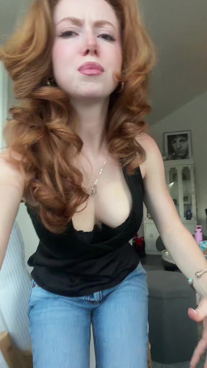 josewaski2001's tweet photo. Francesca Capaldi https://t.co/kPfbs9rl00