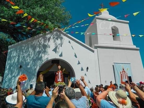 QuintelaRicardo's tweet photo. ¡Feliz aniversario, San Blas de los Sauces! Celebramos la belleza de sus paisajes, la riqueza de su patrimonio histórico y cultural, y la calidez de su gente con la que reciben a quienes llegan de visita.
Hoy es tiempo de celebrar todo lo que somos y todo lo que construimos juntos. Que este nuevo aniversario nos encuentre con orgullo, alegría y la mirada puesta en todo lo que viene.

Sigamos trabajando codo a codo, con compromiso y esperanza, para construir juntos el futuro de San Blas de los Sauces y de toda La Rioja. ¡Muy feliz aniversario!