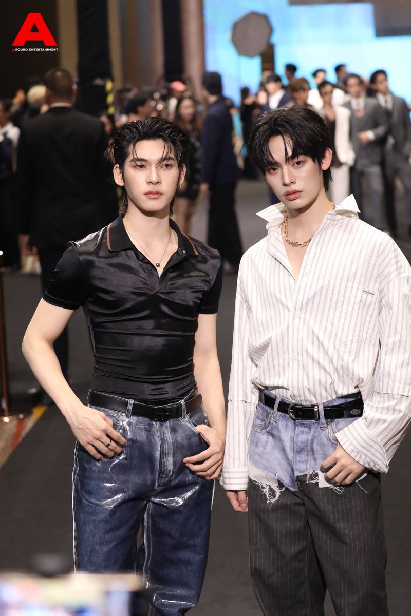 around_ent's tweet photo. “ตี๋ตี๋ - ป๋อ” ร่วมเดินพรมแดงในงาน ‘Mchoice &amp; Mint Awards 2026’

TTP AT MCHOICE 2026
#ตี๋ตี๋ป๋อมิ้นท์อวอร์ด2026 
#teeteepor #ตี๋ตี๋ป๋อ
#twnpich #porsuppakarn
#MchoiceMintAwards2026
#MintAwards2026 https://t.co/fAN5U7LuJ0