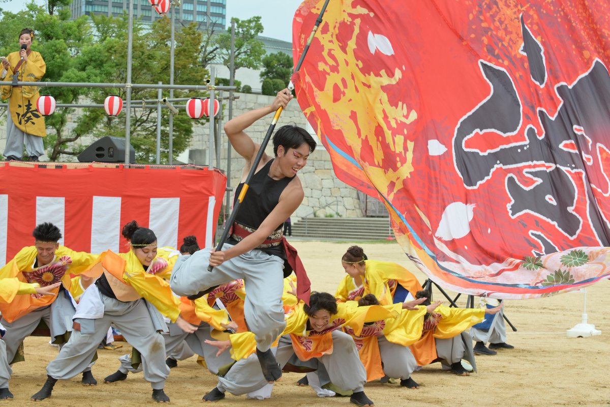 yosa_pic's tweet photo. こいや祭り
やぐら会場
神戸学生よさこいチーム湊さん
「絃繋」

演舞写真📸

#こいや祭り
#神戸学生よさこいチーム湊
#ご本人様に届け https://t.co/NgFJDmV845