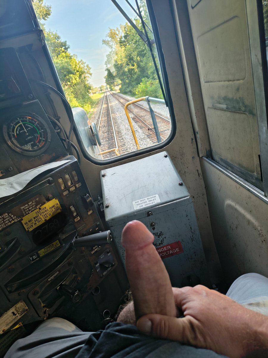 JerkingToYou's tweet photo. Had a locomotive without a camera... https://t.co/ZBsFfoHLyF