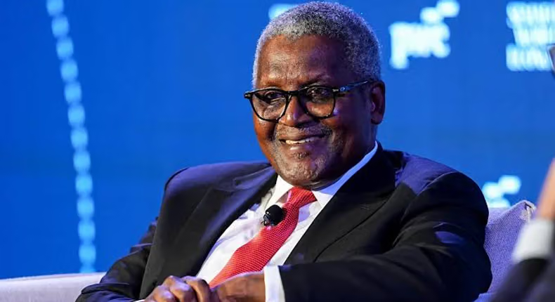 BusInsiderSSA's tweet photo. Dangote Petroleum Refinery has approved 40 official channels through which investors can buy shares in its upcoming IPO.

The company published a verified list of authorized platforms on its portal to protect investors from unverified intermediaries.

Shares are being offered at ₦525 each, with a minimum purchase of 10 shares (₦5,250).

Flutterwave enables Nigerians both at home and abroad to participate digitally, even for those without a current bank account.