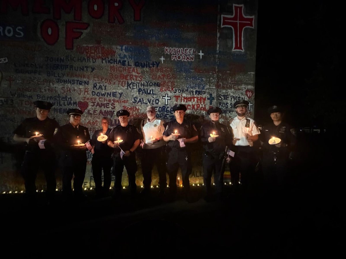 NYPD61Pct's tweet photo. Yesterday, we remembered the lives of those who made the ultimate sacrifice 25 years ago on September 11, 2001. We honor their courage, their sacrifice, and the countless lives forever impacted by that tragic day.

We will never forget. https://t.co/7LHZXrRq7z