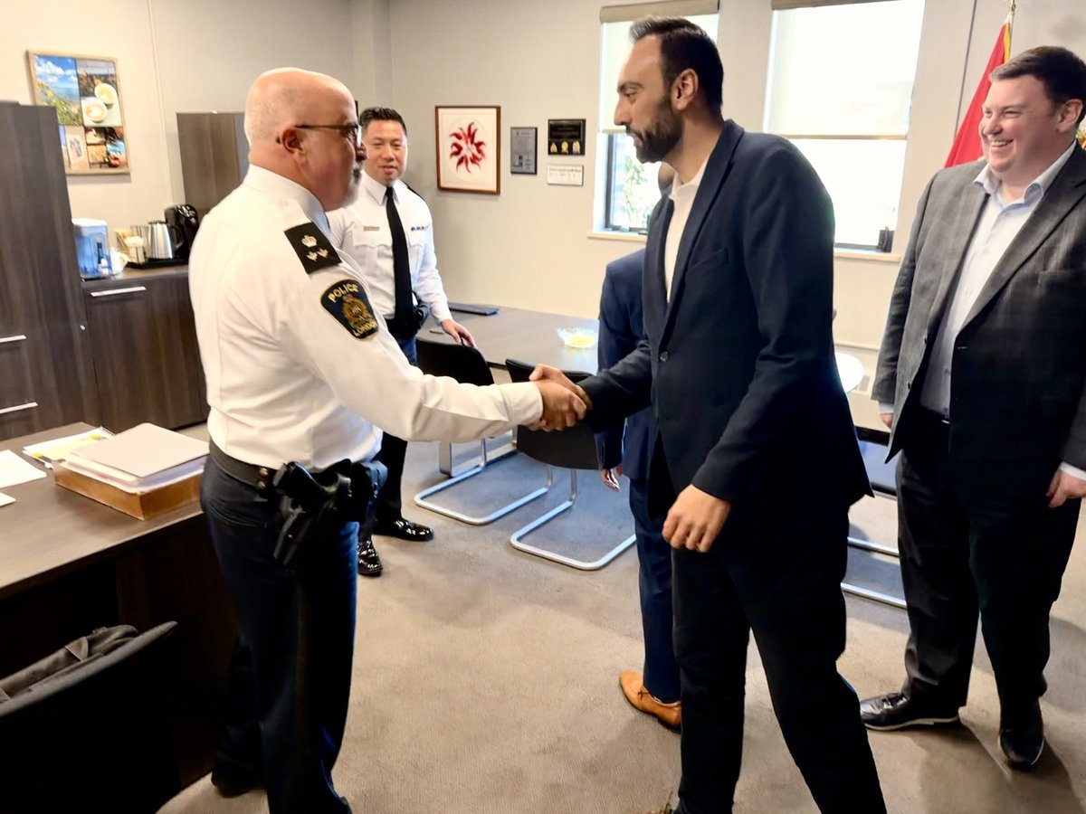 ArpanKhanna's tweet photo. @AndrewLawton and I sat down with London Police Chief Truong to talk about restoring safe streets.

We need to go after repeat violent offenders, end catch-and-release laws, bring back tougher sentences, and give frontline officers the support they need. @lpsmediaoffice https://t.co/uzNWvr2MuK