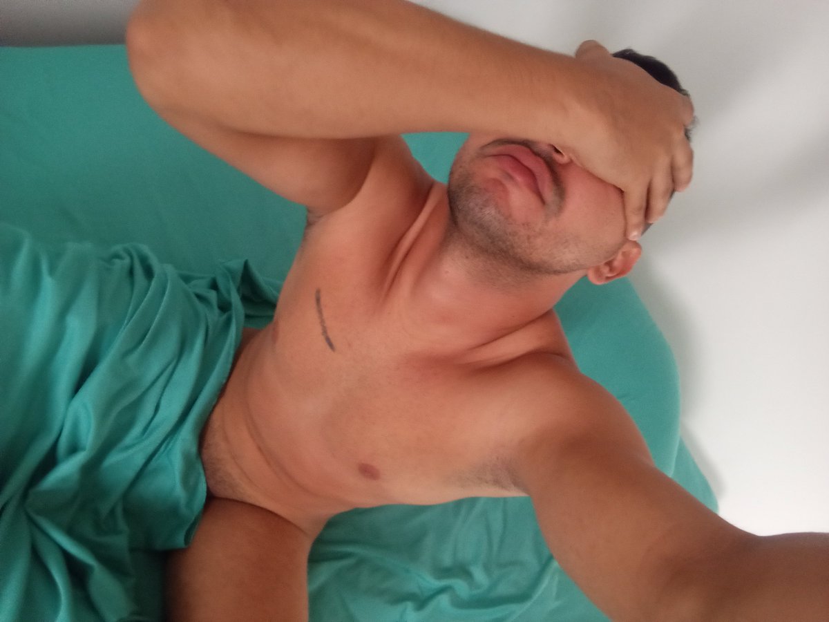 Darwin_Fox1994's tweet photo. Buen Sábado 😈 https://t.co/PY4RgKbHjh