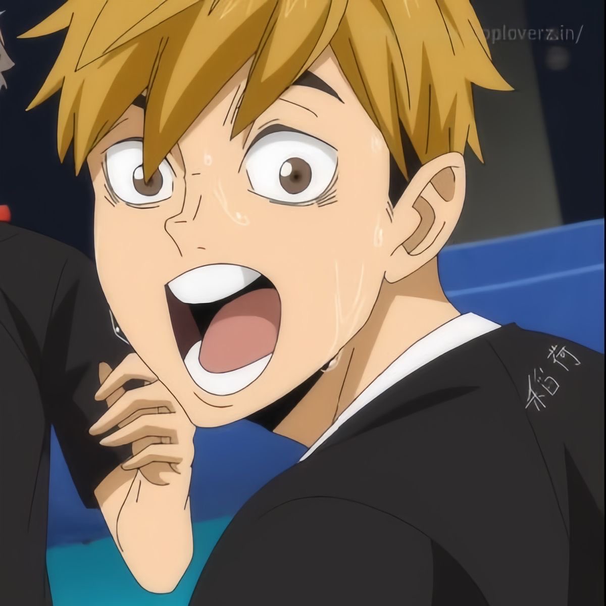 asboall1009's tweet photo. ฉันจิ้น #zojin แล้วทำฉันนึกถึงใครรู้มั้ย #sakuatsu คือเหมือนภาพซ้อนทับ 
เมะปากแข็งชอบดุ✅
เคะร่าเริงขี้เล่น✅
กูตายวะช็อตนี้ แล้วเขยทั้งคู่แม่งหล่อสัด แล้วลูกกูก็สวยคู่บ้าคู่ กูตายสะเบ้บ
#Haikyuu #Gachiakuta https://t.co/f9f0huAvZB