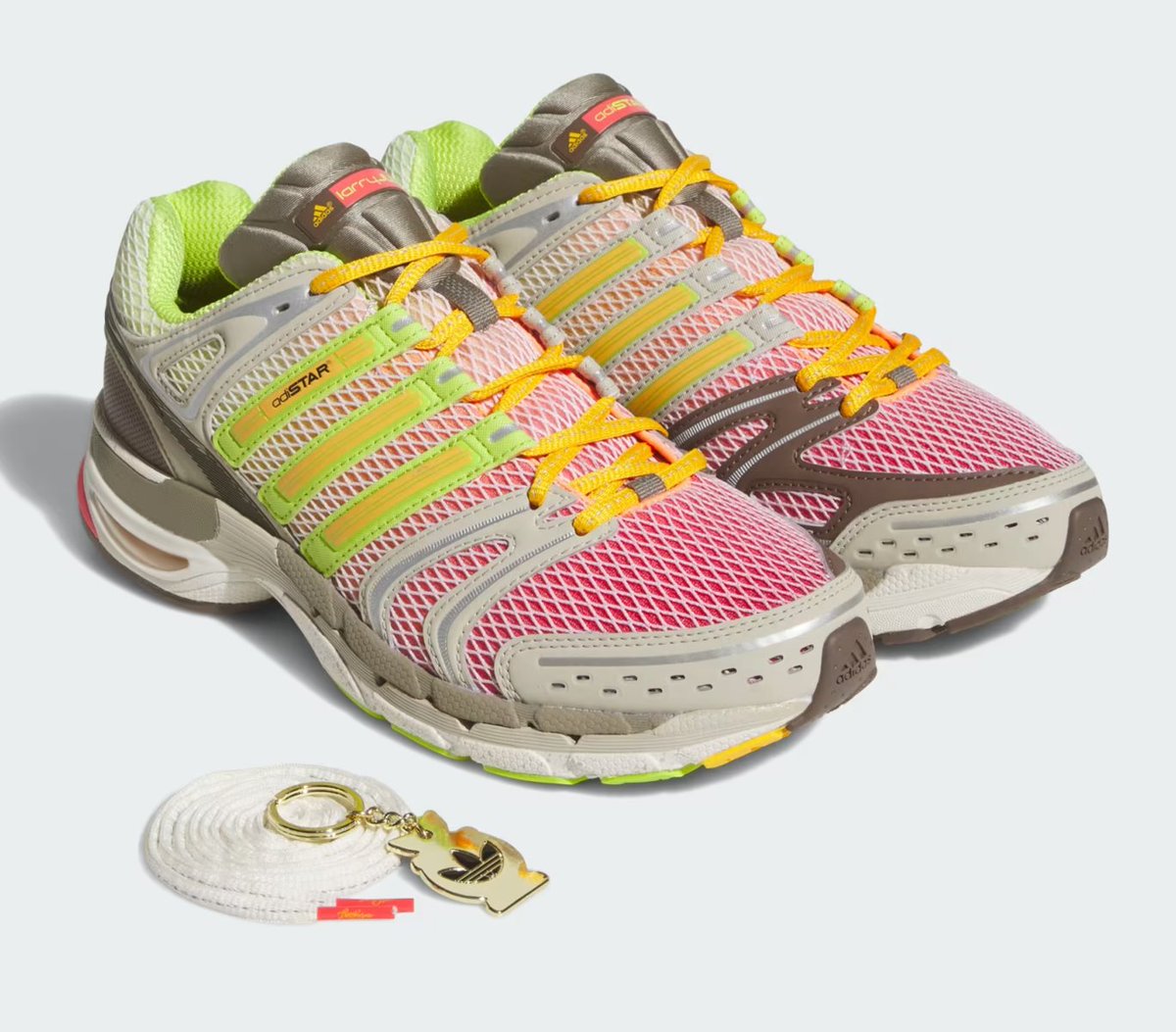 SOLELINKS's tweet photo. Ad: Larry June x adidas Adistar Control 5 releases at 7am PT/10am ET => https://t.co/k3lvTo4KLk https://t.co/OrN5rvd3Jo