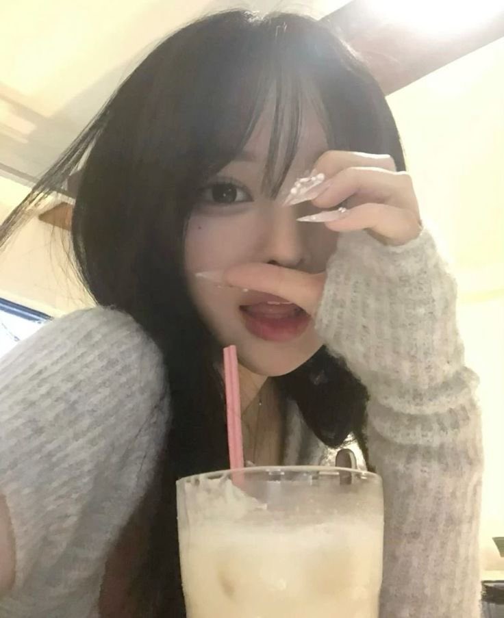 Sra_real's tweet photo. ねむくなるまでやろ〜？ 
見せ合いでも🙆‍♀️ 
DM❤︎  

#おな電 #寝落ち通話 #通話募集 #裏アカ男子と繋がりたい https://t.co/Wt10YV3Vbr