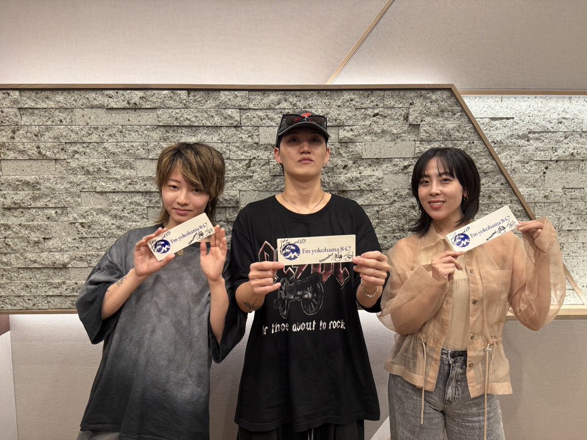FEELTHEMUSIC_PR's tweet photo. 本日もありがとうございました🤜🤛

ƑEEL ƬHE MUSƖƇ
🪵09.12 OA楽曲

約束のしおり / ACE COLLECTION 
君を誰より愛してんのにな。 / ACE COLLECTION
ジェンガ / ACE COLLECTION

📻タイムフリーはこちら
https://t.co/zx1fsIu1es

@AceCollectionJP 
#ACECOLLECTION

#フィルミュ #ＦＭヨコハマ https://t.co/2N2HDma7Jw