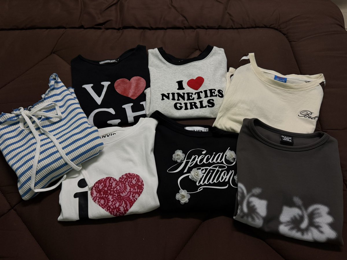 nununeww's tweet photo. โล๊ะตูเสื้อผ้าค้าบบบ👗
บางตัวใส่ครั้งเดียว บางตัวแค่ลอง
สนใจัวไหนเดมมาได้เลยน้าาา
ส่งฟรีทุกตัวฮะ💟
#ส่งต่อเสื้อมือสอง #เสื้อมือ2 #ส่งต่อstylist #ส่งต่อvgh #bebclub #madememum #เสื้อผ้ามือสองราคาถูก #โล๊ะตู้เสื้อผ้า https://t.co/jSMD0AEcdc
