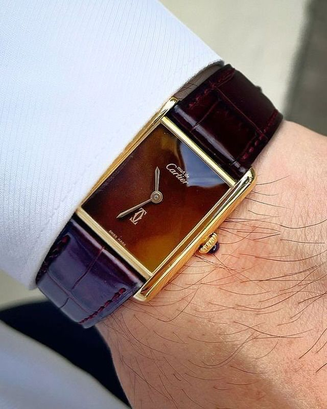 ZyroCar's tweet photo. Cartier Must de Cartier Tank https://t.co/PdB4xiUrKA