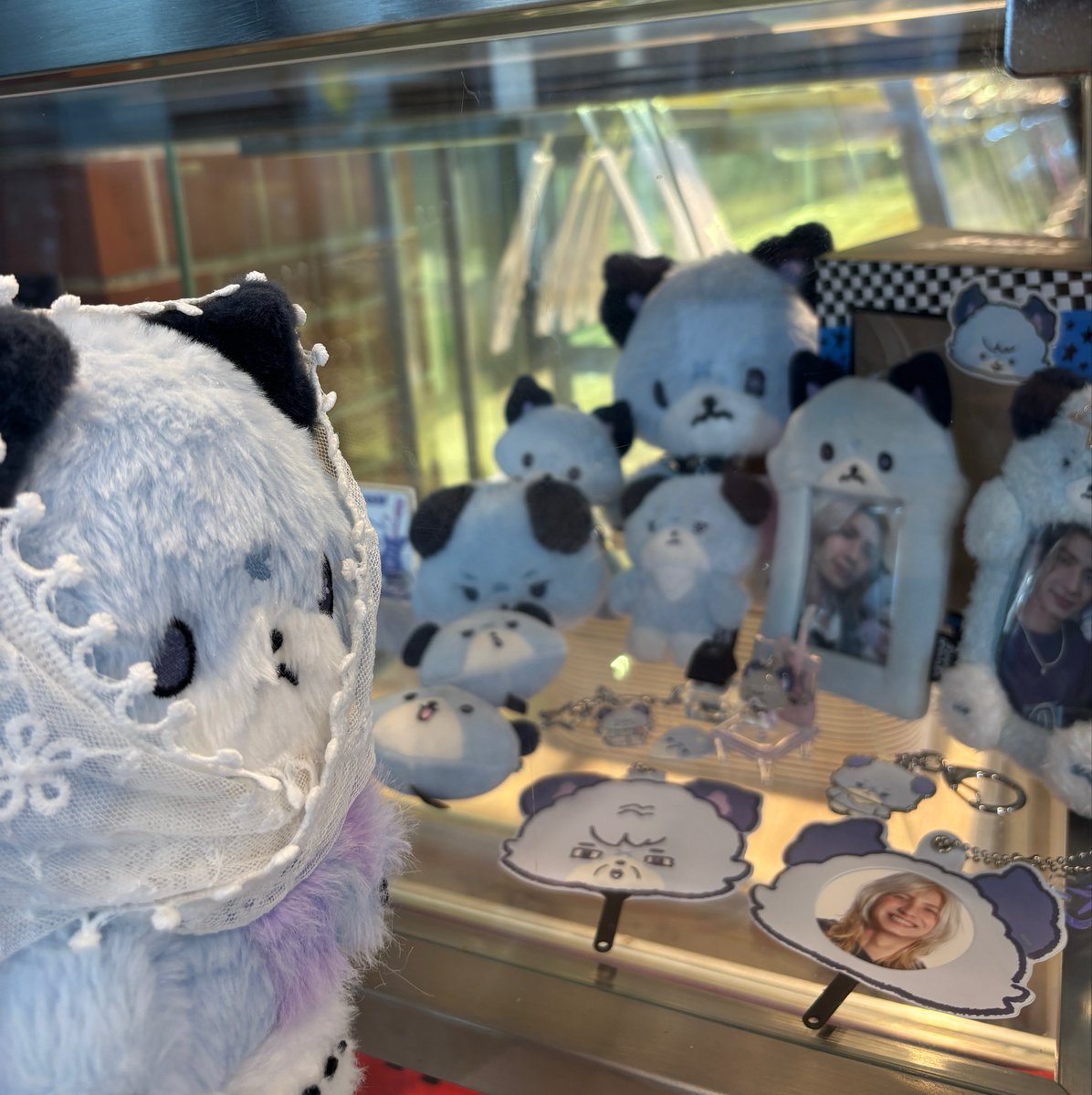 sinexnn's tweet photo. สุข สันวั นเกิ ด คับป๊า ขอ ให้ เรีนย หนังสือเก่ง ๆ กิ นข้าว แยะๆ โตวัย ๆ นคระบ 

ค า แฟ่ มีเพือน เต็ม ดีใจคับ เจอพิ่ๆวินเริ ่น ใจ ดี เยอะเลยค รับ ♡

#RockstarArcadeJY https://t.co/8sk4IlTDwh