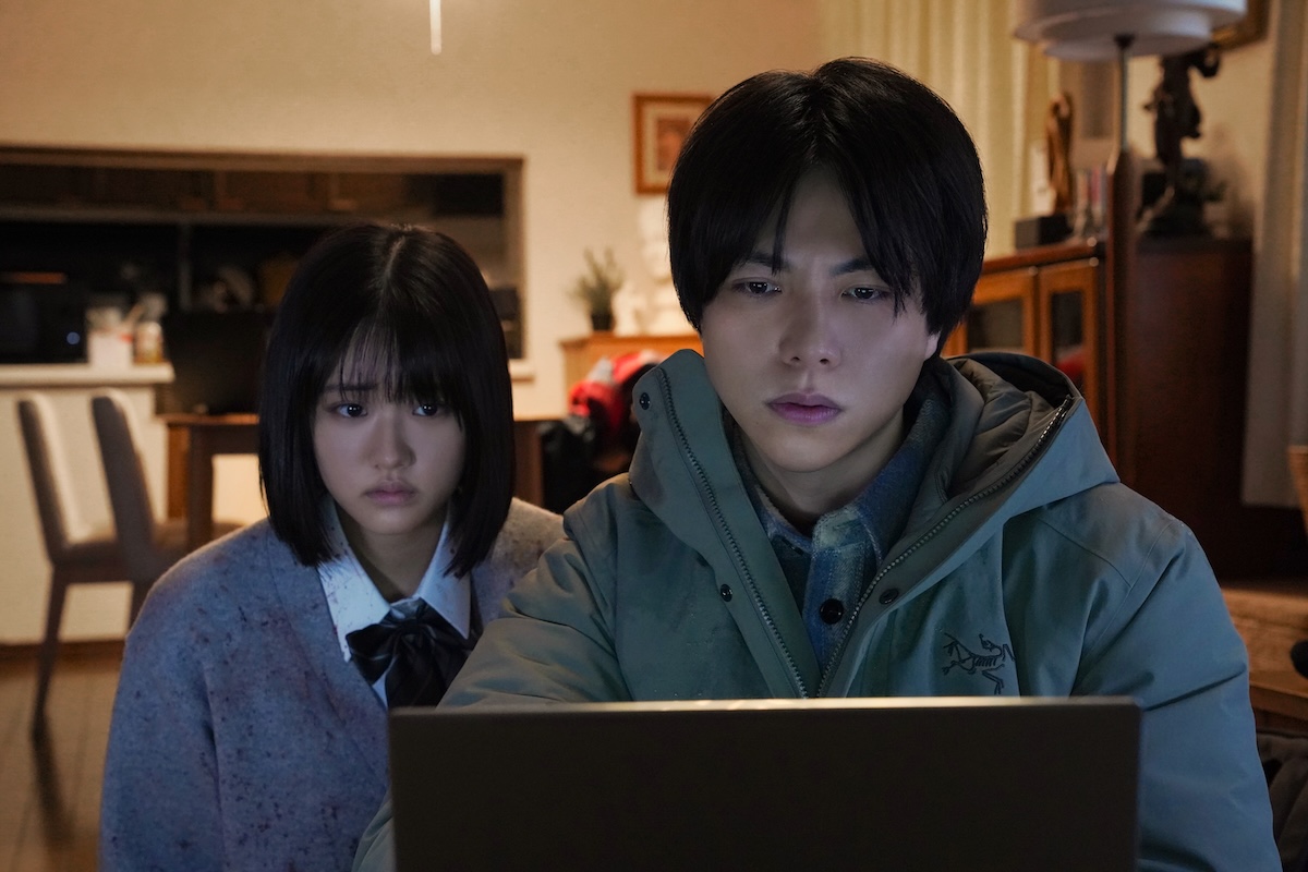 realsound_m's tweet photo. 【#週末オススメ映画🎬】『5秒で完全犯罪を生成する方法』は“AI映画”を更新する？　現代人の思考停止をあざ笑う

https://t.co/T35pd0o6Pz

#5秒で完全犯罪を生成する方法 #重岡大毅 #原菜乃華 https://t.co/6XaUEtH0R6